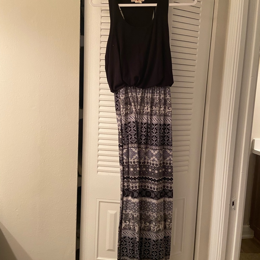 Derek heart M long blk dress